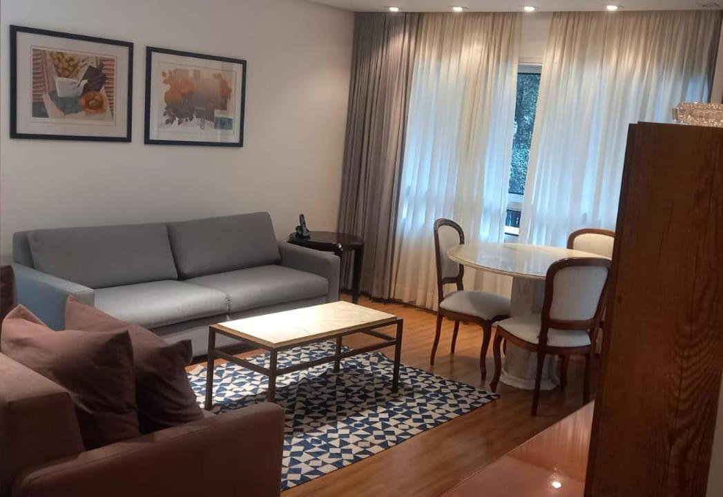 Apto 12 - George V Maria Lisboa Sao Paulo